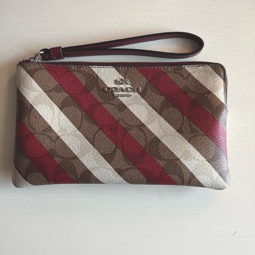 Coach Wristlet 8 Inch By 4.5 Inch